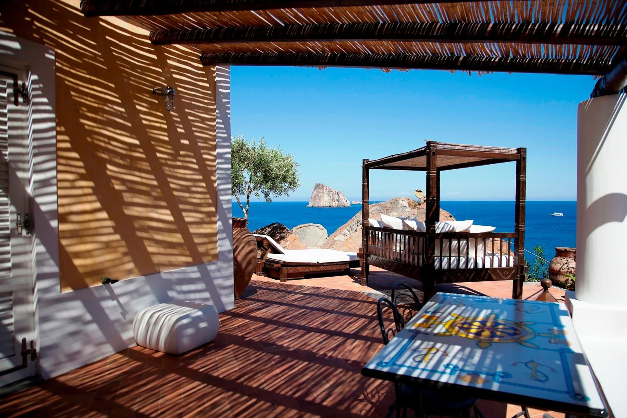Rocce Rosse Panarea